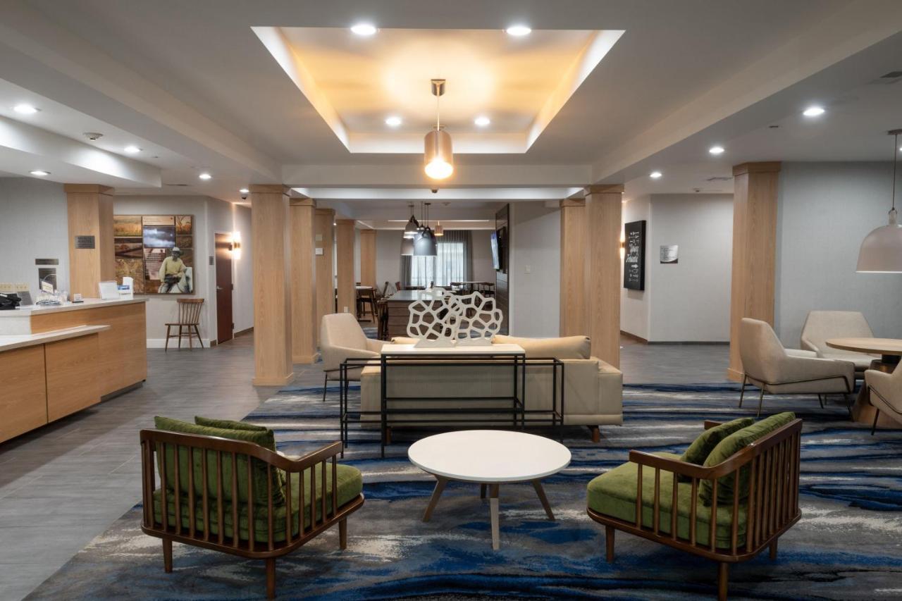 Fairfield Inn & Suites דנטון מראה חיצוני תמונה