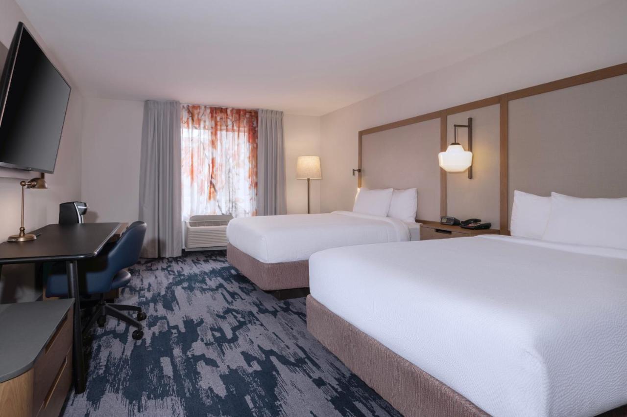 Fairfield Inn & Suites דנטון מראה חיצוני תמונה
