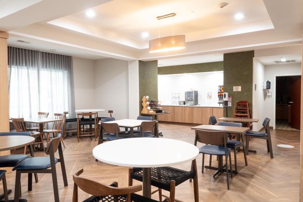 Fairfield Inn & Suites דנטון מראה חיצוני תמונה