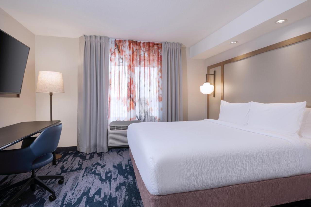 Fairfield Inn & Suites דנטון מראה חיצוני תמונה