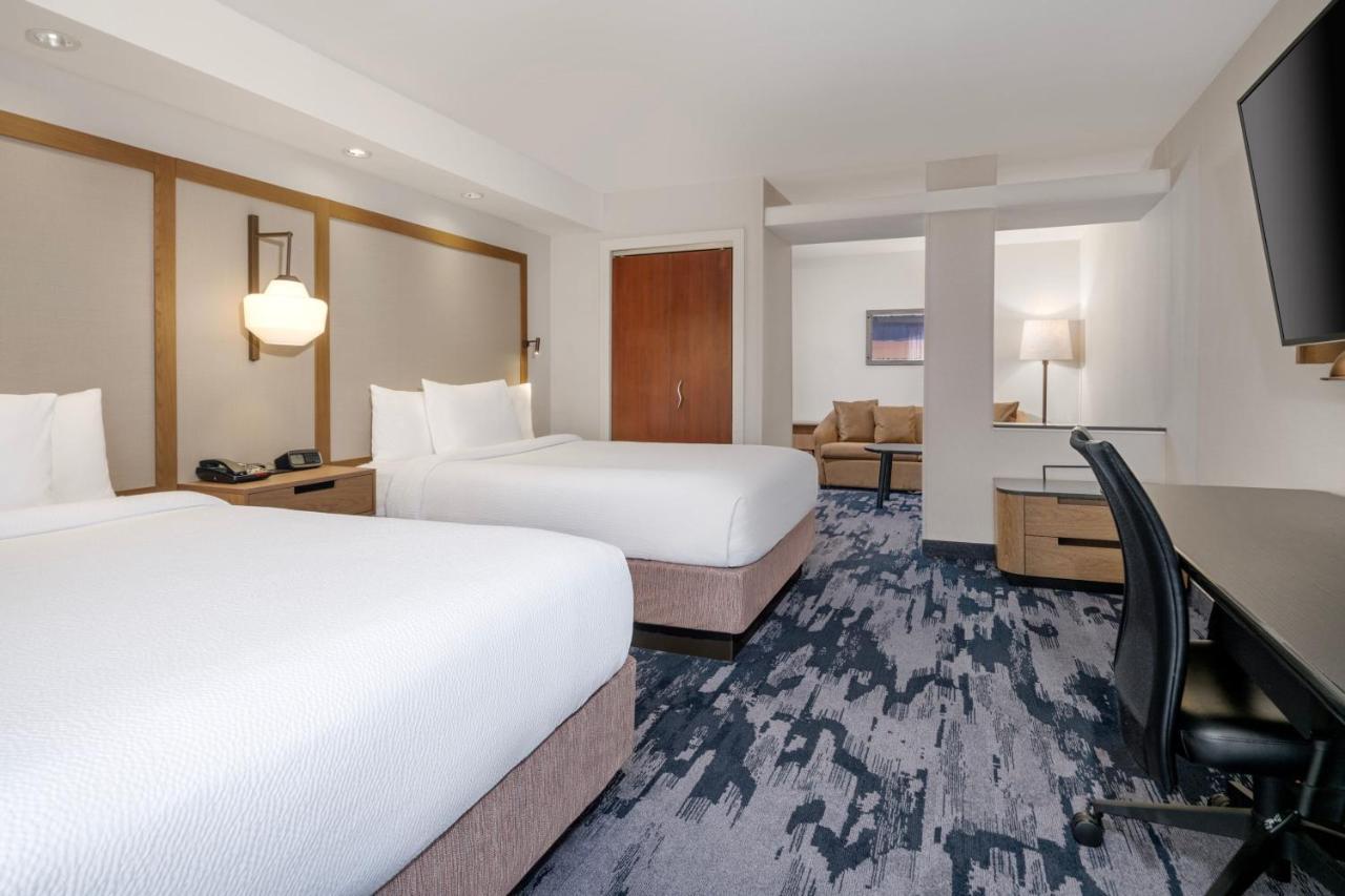 Fairfield Inn & Suites דנטון מראה חיצוני תמונה