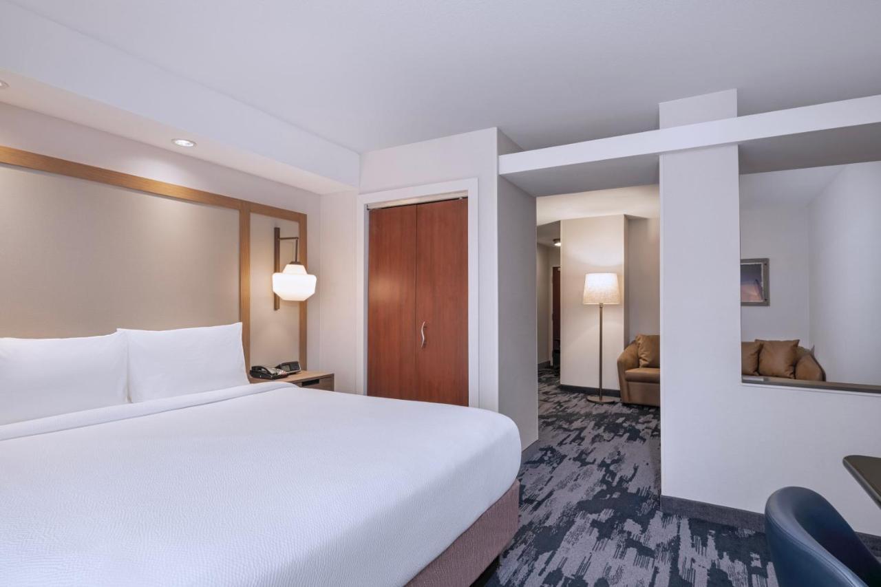 Fairfield Inn & Suites דנטון מראה חיצוני תמונה