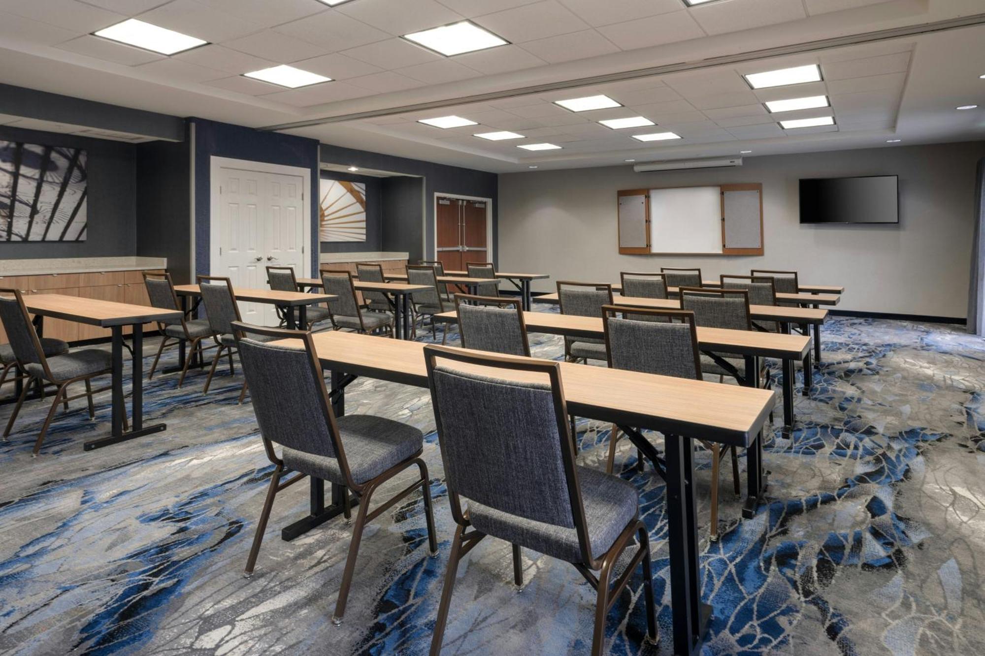 Fairfield Inn & Suites דנטון מראה חיצוני תמונה