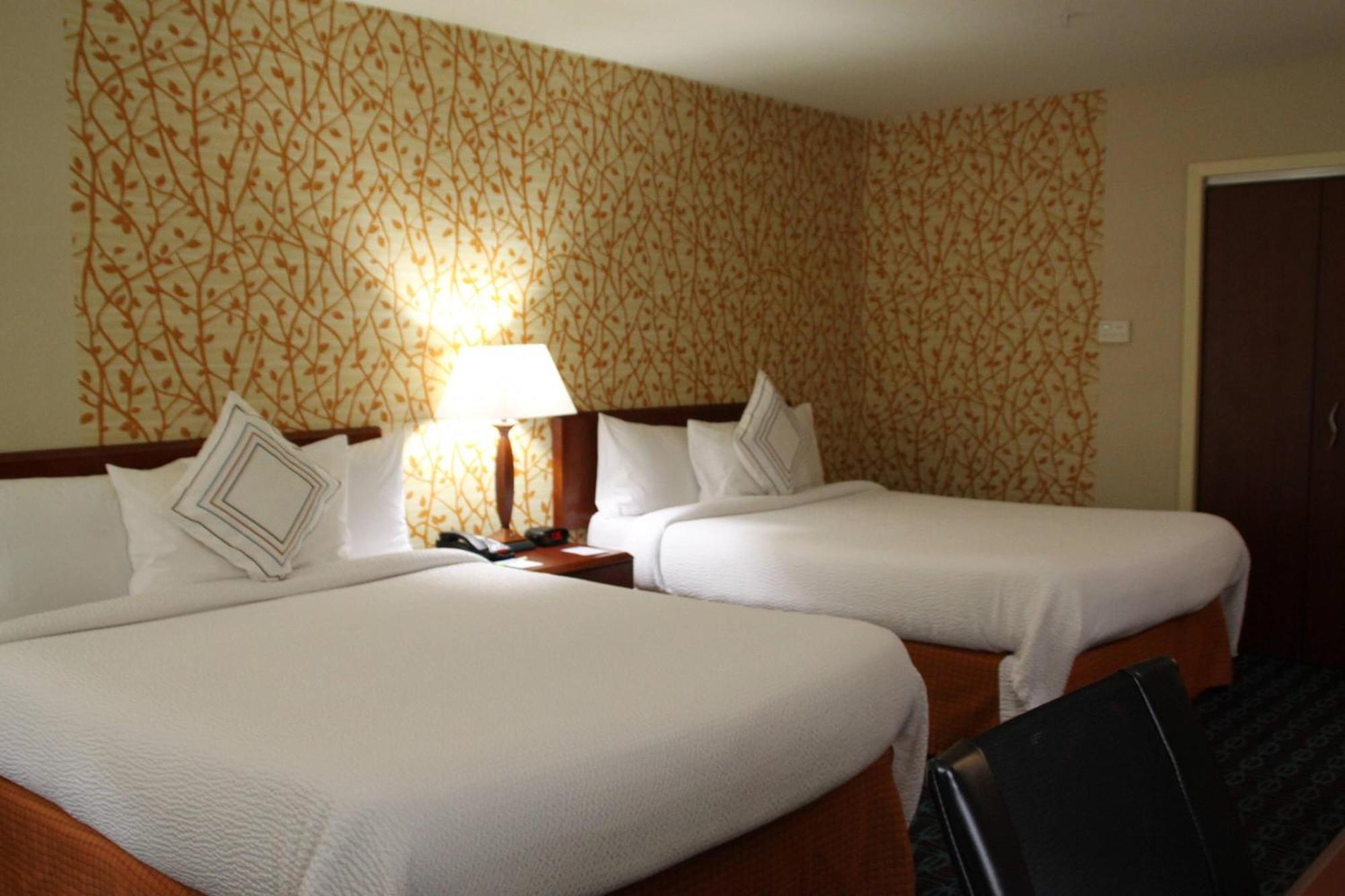 Fairfield Inn & Suites דנטון מראה חיצוני תמונה