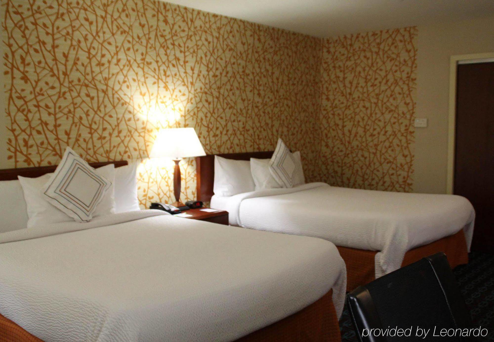 Fairfield Inn & Suites דנטון מראה חיצוני תמונה